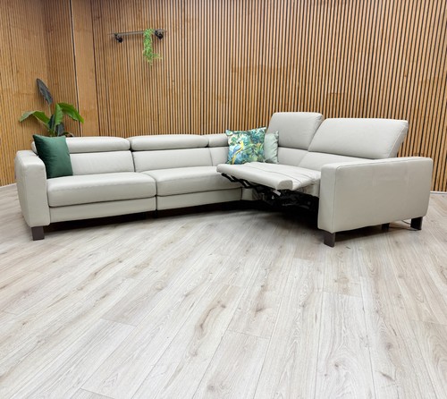 Furniture village nicoletti - village,